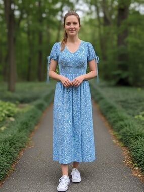 Blue Floral V-Neck Midi Dress